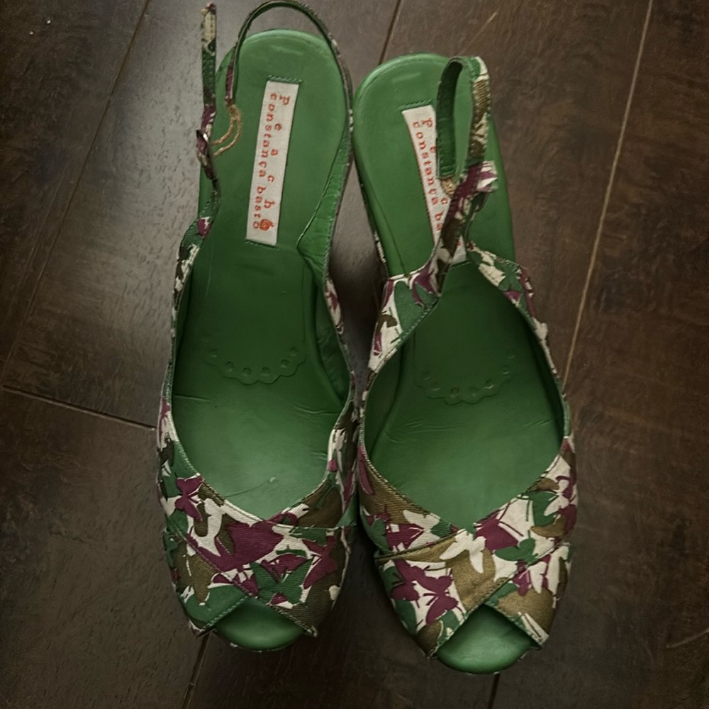 Butterfly platforms